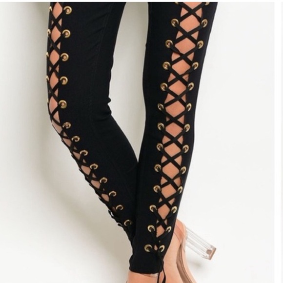 High Waisted Black & Sexy Cris Cross Stretchy Jeans with Side Zipper Snug fit 👍 - Picture 3 of 10